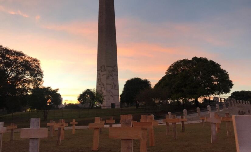 Ato em S&atilde;o Paulo em homenagem &agrave;s v&iacute;timas da Covid-19