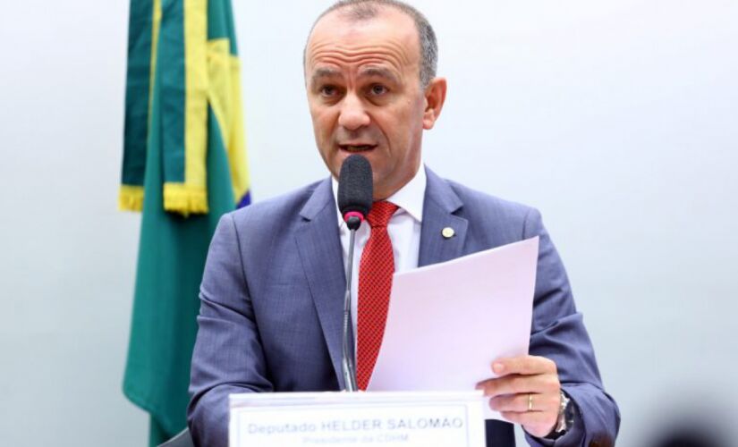 Deputado Helder Salomão (PT-ES) é o autor do projeto


