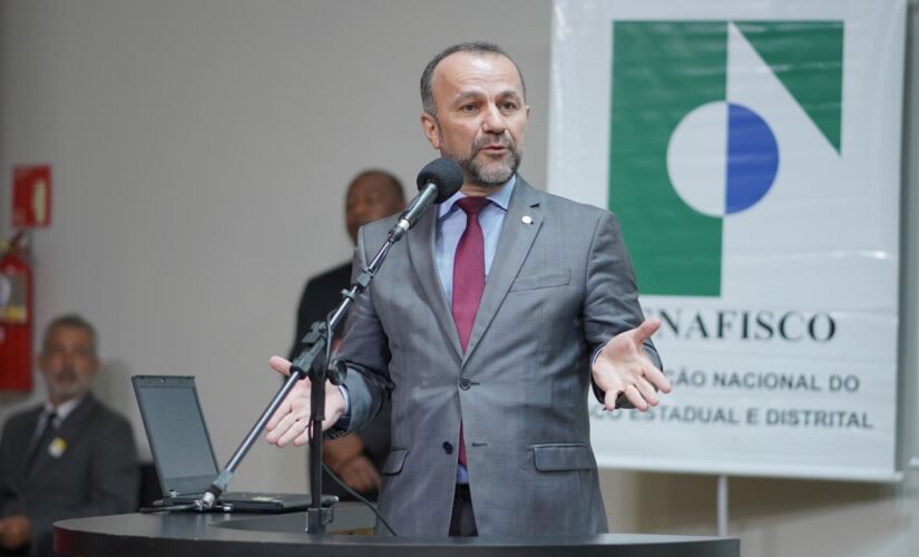 Deputado Helder Salomão (PT-ES) é o autor do projeto
