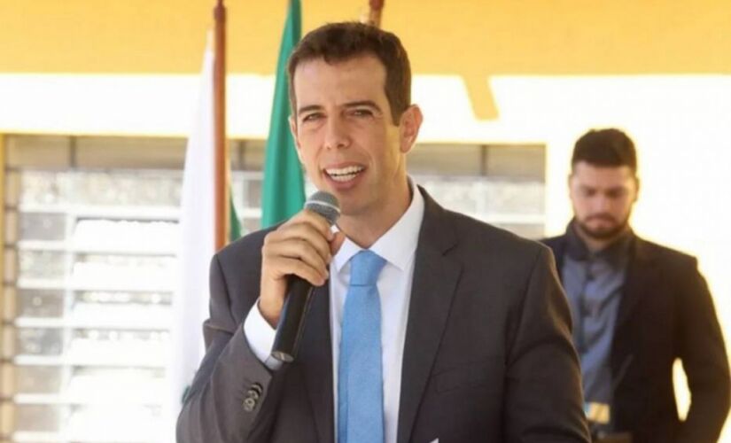 Renato Feder deve ser anunciado nesta sexta como novo ministro da Educação