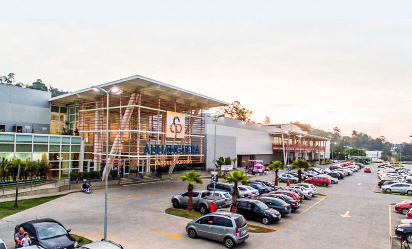 Criminosos invadiram o Anhanguera Parque Shopping na tarde desta terça-feira 