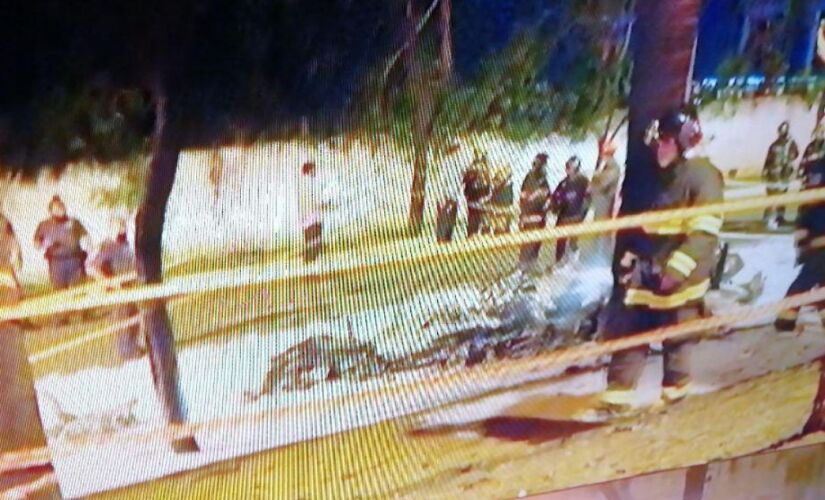 Avi&atilde;o de pequeno porte caiu na avenida Braz Leme,  na zona norte da Capital, ao lado do Campo de Marte