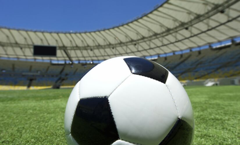 Est&aacute;dio de futebol 