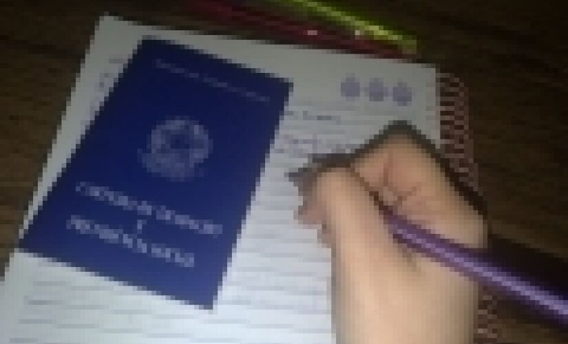 Dentre as oportunidades, o Portal do Cate apresenta 211 vagas permanentes para a área administrativa