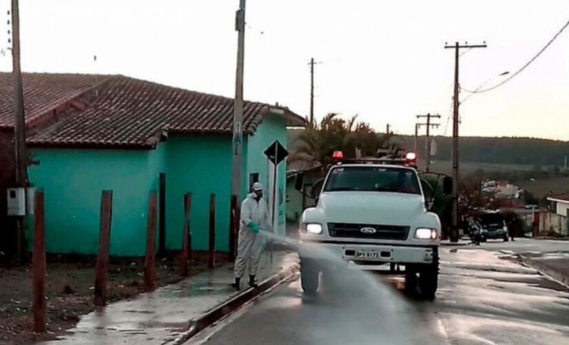 Desinfecção ruas de Tiete 