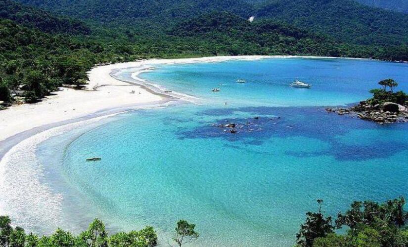 A Praia de Castelhanos tem cerca de 200 moradores 