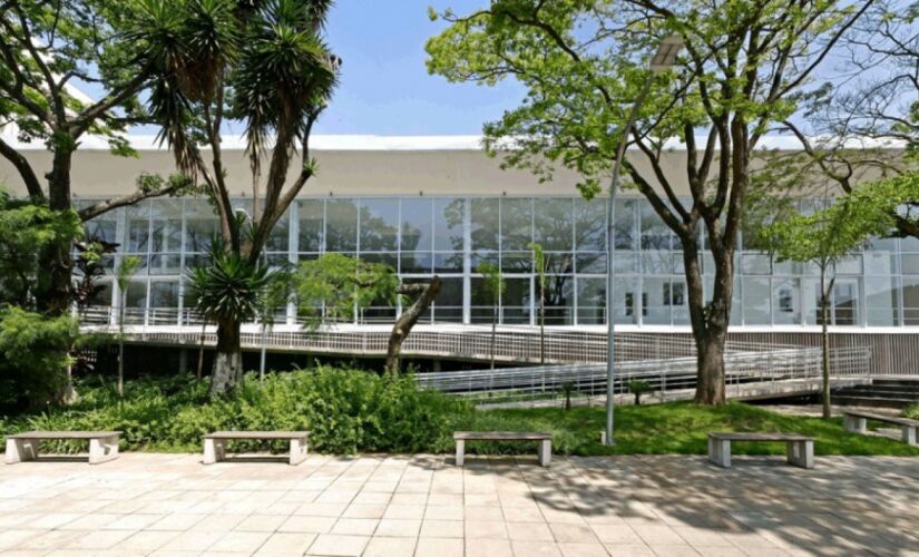 Fachada da Escola Municipal de Novas Tecnologias, na cidade de São Caetano do Sul, no ABC Paulista