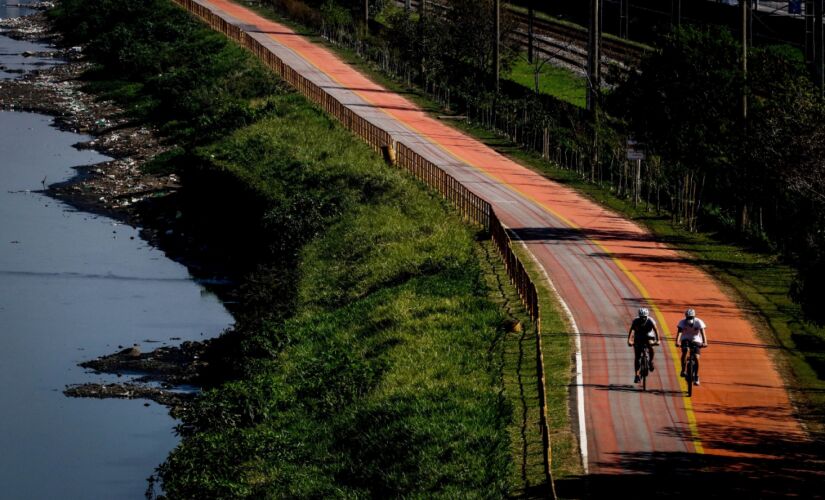 A ViaMobilidade recomenda às pessoas que utilizam a ciclovia somente para lazer evitar 
o trecho nesses dias; funcionamento da estação da CPTM permanecerá normal.