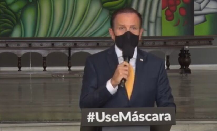 Governador João Doria, em entrevista coletiva nesta segunda-feira