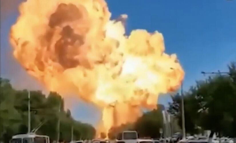 Explosão em posto de gasolina na Russia 