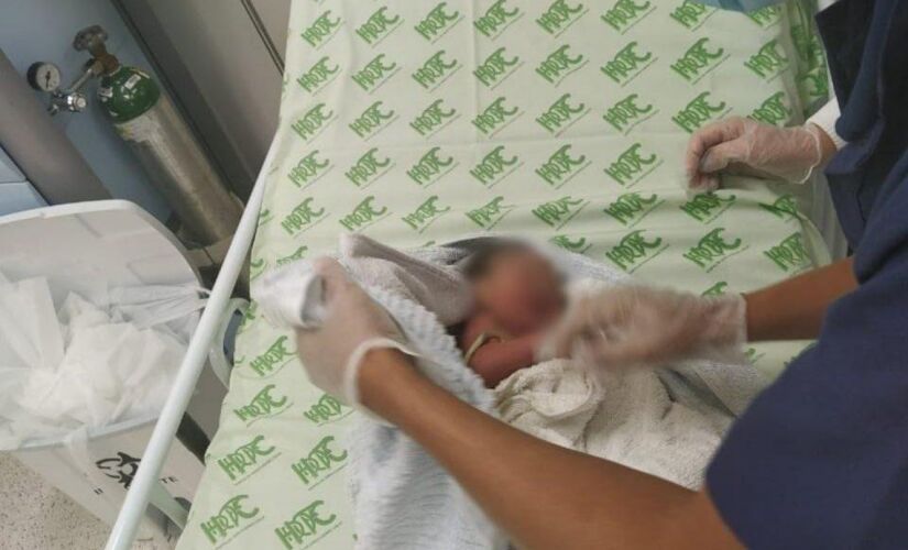 Bebê seguia internada até esta segunda-feira (10)
