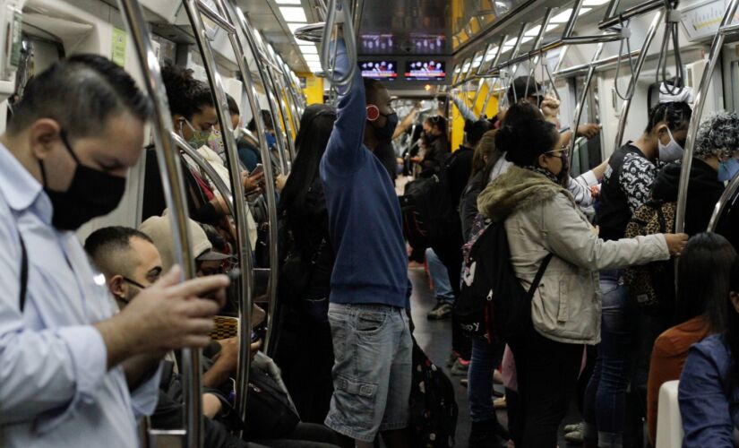 Central de Achados e Perdidos do Metrô recolheu 58 mil objetos em 2021; desse total, cerca de 24% dos itens foram devolvidos