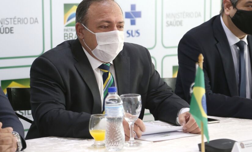 Eduardo Pazuello durante videoconferência com a Organização Mundial de Saúde (OMS)