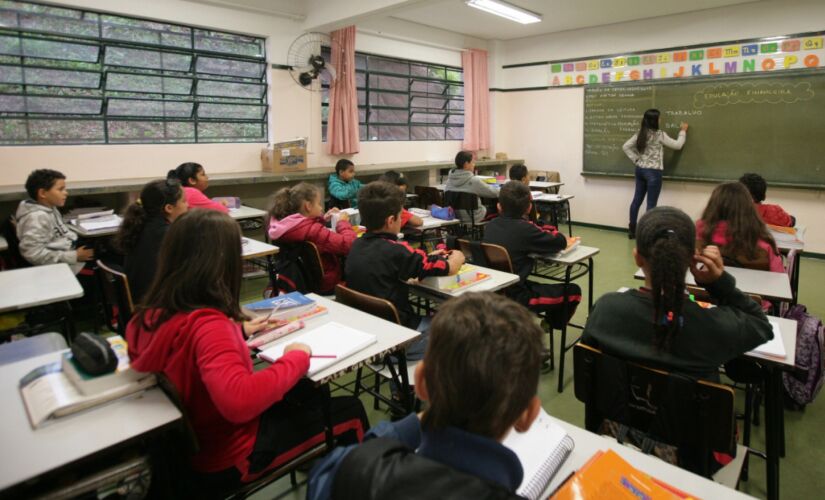 Sala de aula em Tabo&atilde;o da Serra, na Grande S&atilde;o Paulo