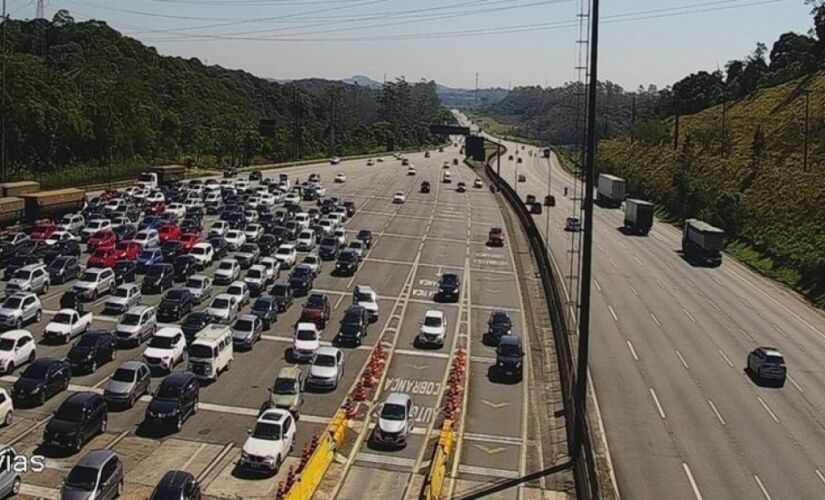 Mais de 100 mil veículos desceram para a Região neste final de semana
