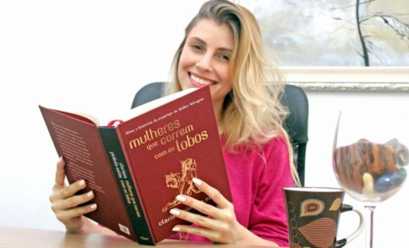 Livro deixado por seu avô representou o ponto de partida para projeto.
