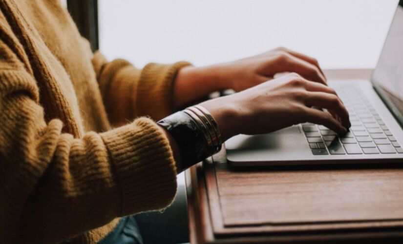 O público-alvo são professores de Fatecs, Escolas Técnicas Estaduais (Etecs) e demais pesquisadores, educadores de outras instituições e profissionais da área de idiomas