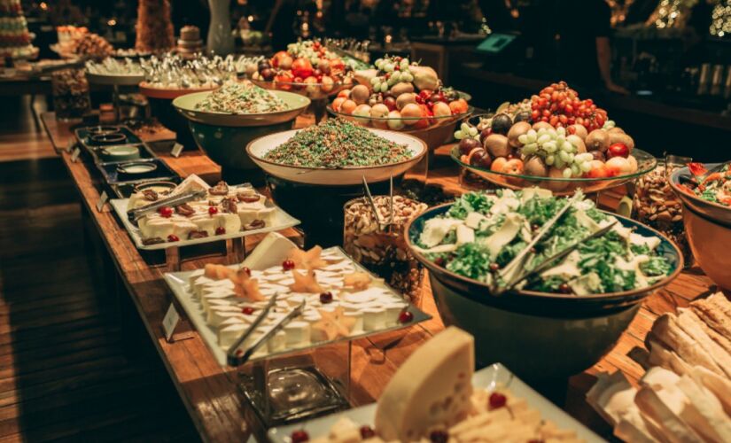 Sindicato das Empresas de Hospedagem e Alimentação do ABC (Sehal) protocolou na  uma ação judicial contra o governo do Estado para permitir a abertura de bufês na região. 