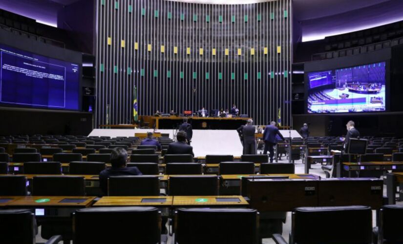 A Câmara dos Deputados aprovou, no começo da madrugada desta quarta-feira (17), o Projeto de Lei 4.476 de 2020, que trata do novo marco regulatório do setor de gás
