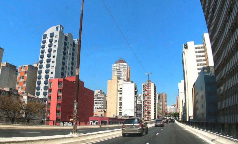 O atual Plano Diretor Estratégico estabelece que a estrutura deve ser necessariamente desativada para veículos até 2029