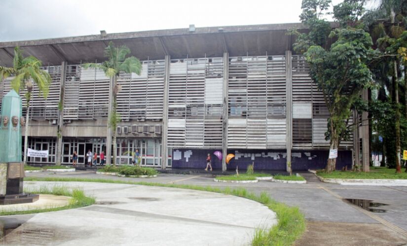 Perueiros estarão hoje, às 14 horas, no Paço, em busca de respostas do prefeito Ademário