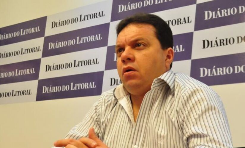 Cabeça estaria atrelando obras públicas ao seu nome, o que configuraria propaganda eleitoral antecipada pelas redes sociais
