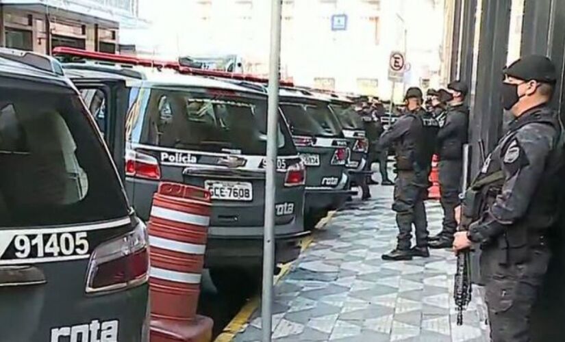 A operação também tem como objetivo desarticular um esquema de lavagem de dinheiro