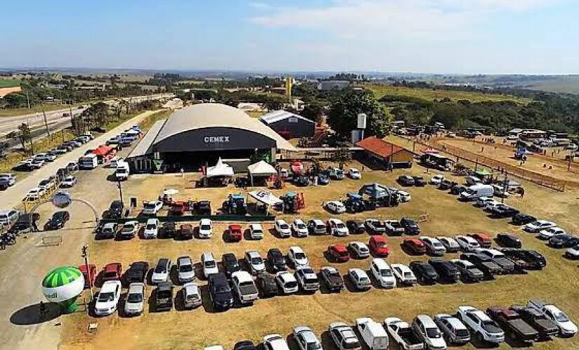  O destaque deste ano fica com o Cine Monções Drive-In, no Cemex 