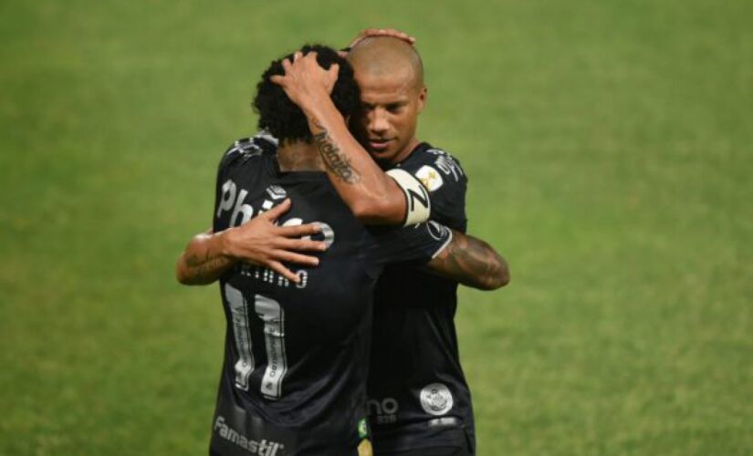 Santos começou melhor e não demorou muito para abrir o placar
