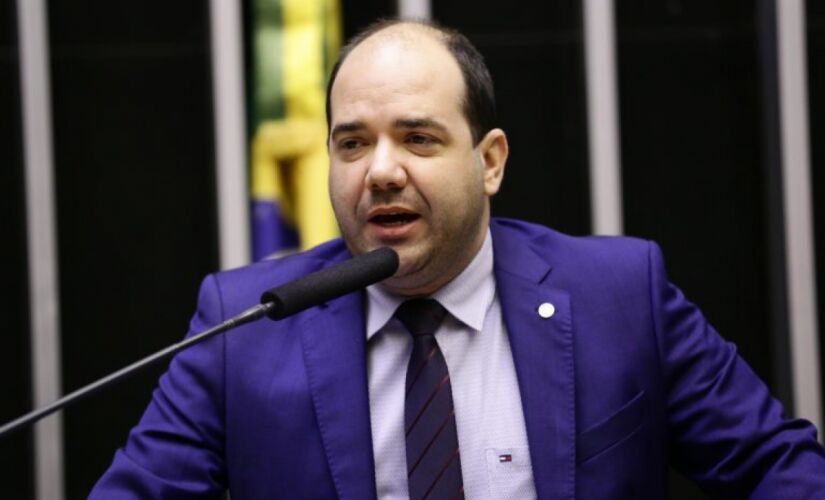 O deputado Gurgel (PSL-RJ) é o autor da proposta