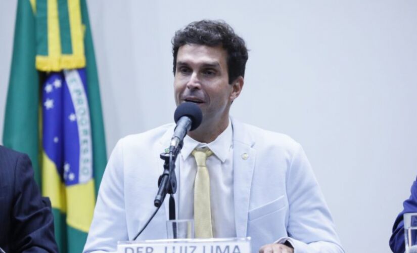 O deputado Luiz Lima (PSL-RJ) é o autor da proposta