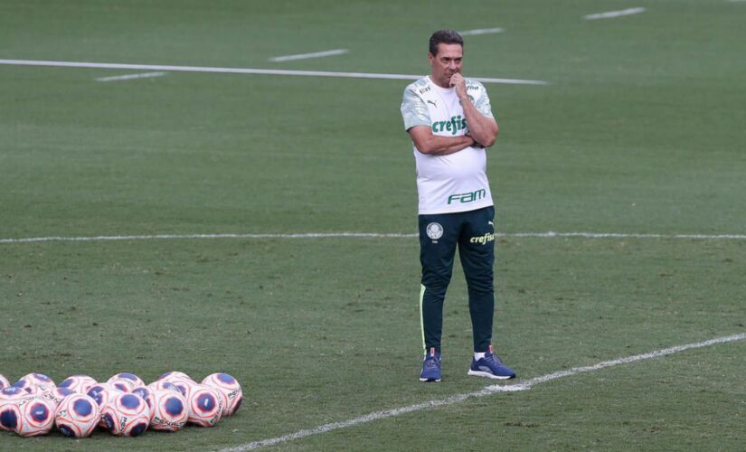O técnico Vanderlei Luxemburgo