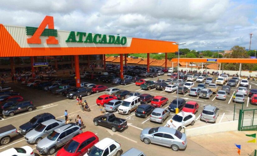 A nova plataforma integra o canal de vendas online do próprio Atacadão e inclui mais de 300 sellers de atacado