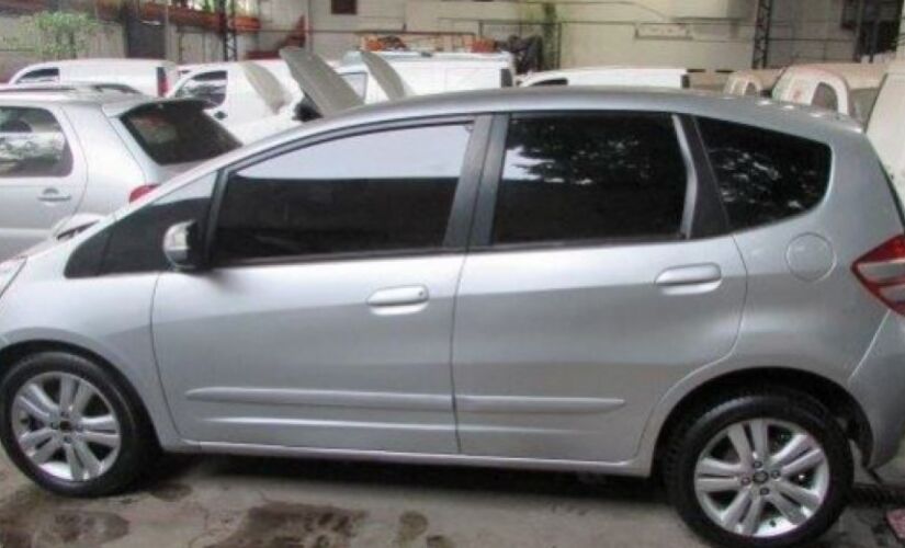 É possível arrematar um Honda Fit EX Automático, modelo 2012, pelo lance inicial de R$ 16,6 mil