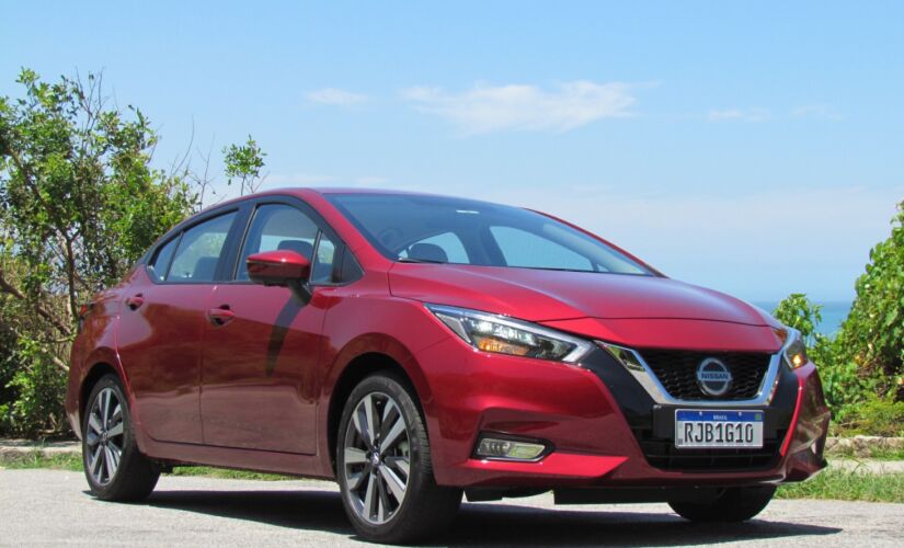 Nissan Versa 2021 