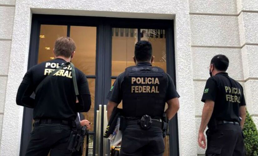 Policiais federais durante ação no estado de São Paulo; concurso para fazer parte da PF é concorrido