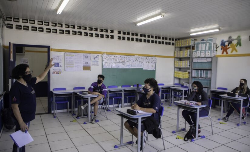 A escola estadual Professor Milton da Silva Rodrigues, na Freguesia do Ó, zona norte de São Paulo, retornou às aulas 