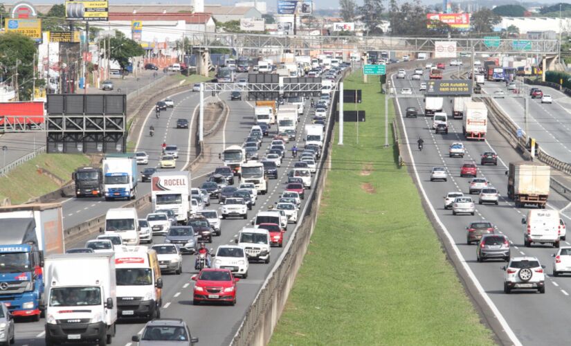 No Sistema Anhanguera-Bandeirantes, passaram 800 mil veículos de 29 de outubro a 2 de novembro 