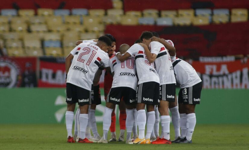São Paulo ofuscou a estreia de Rogério Ceni no comando do Flamengo 