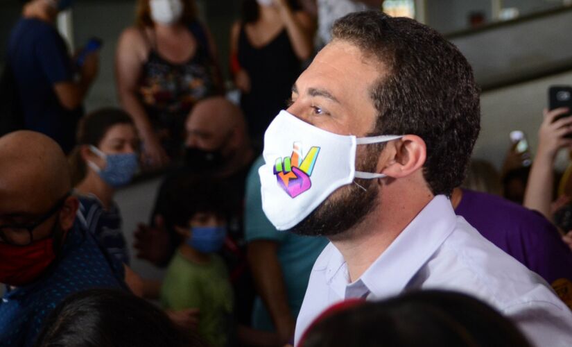Guilherme Boulos &eacute; candidato &agrave; Prefeitura de S&atilde;o Paulo pelo PSOL