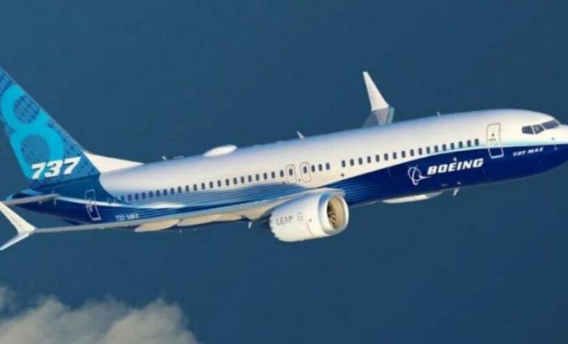 As aeronaves 737 MAX foram mantidas no chão em março de 2019, após acidentes resultarem na morte de 346 pessoas 