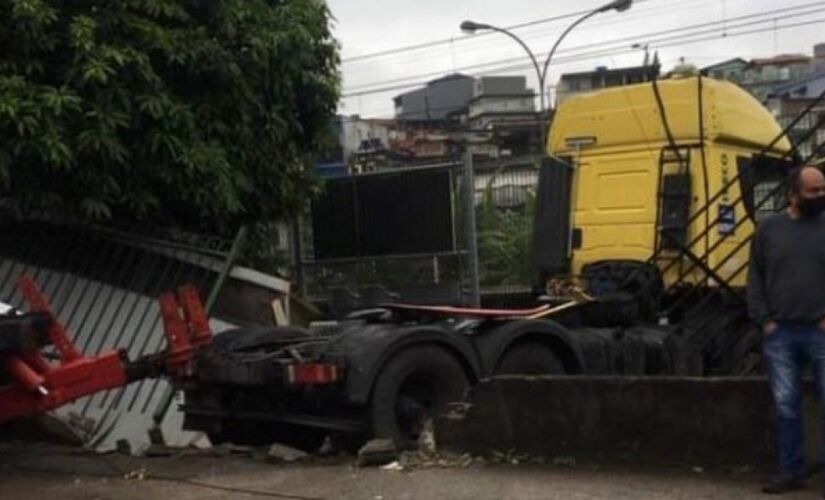 Ninguém ficou ferido e o acidente não atrapalhou a circulação dos trens da CPTM