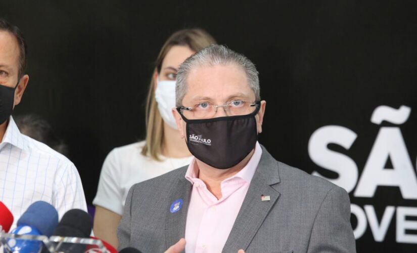 Jean Gorinchteyn, secretário estadual de Saúde, durante coletiva de imprensa na tarde de ontem 