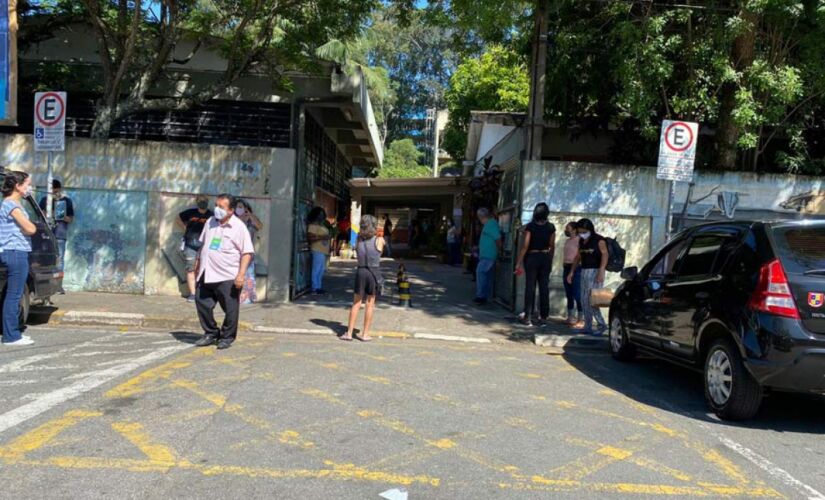 Ruas limpas marcam as primeiras horas de votação nesse domingo em Taboão da Serra