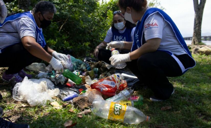 Em todas as cidades, o maior índice de embalagens associadas ao consumo alimentar é Cubatão, sendo 90% embalagens de alimentos consumidos em casa e no local