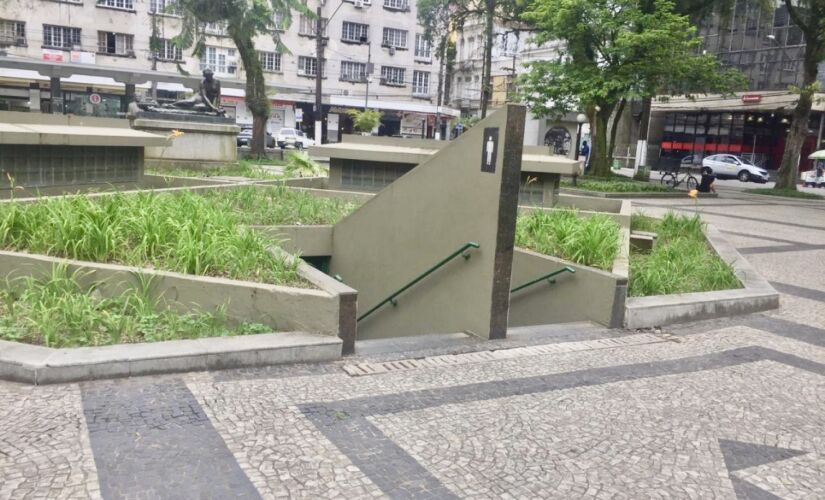 O idoso tentou impedir o roubo de sua carteira, mas não conseguiu
