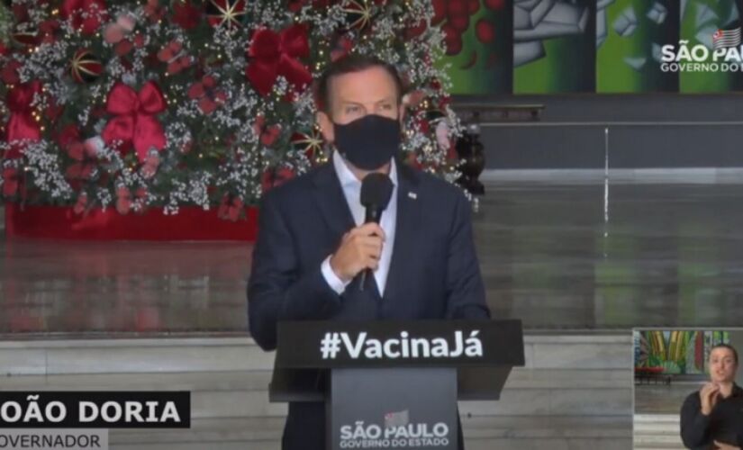 Governador João Doria, durante coletiva na tarde desta segunda-feira