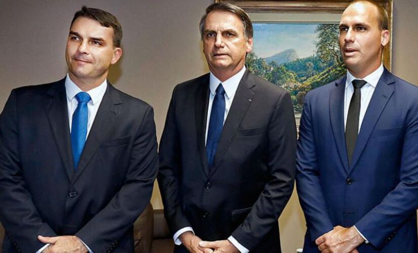 Flávio, Jair e Eduardo Bolsonaro