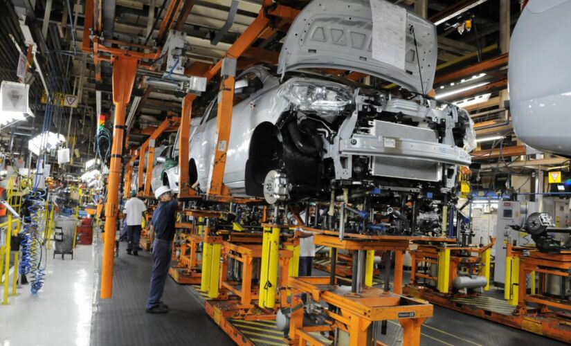 Com o aumento da ocupa&ccedil;&atilde;o em fevereiro, o estoque de trabalhadores formais existente nos sete munic&iacute;pios subiu para 723.764