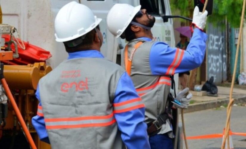 São disponibilizadas vagas para São Paulo, Rio de Janeiro, Goiás e Ceará